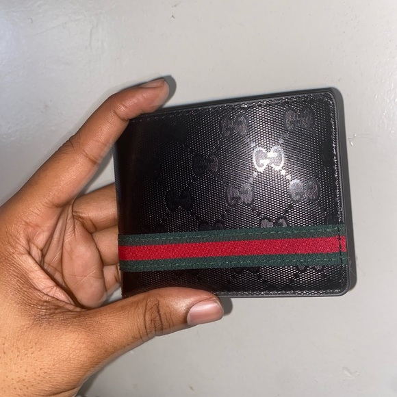 Gucci wallet🔥💵 - Picture 1 of 3
